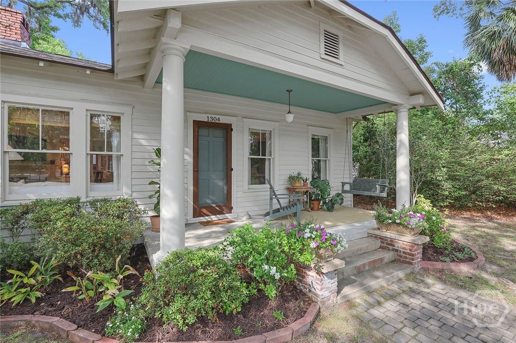 Photo of 1304 E 48th Street, Savannah, GA 31404 (MLS # SA354843)