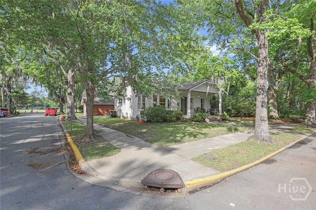 Photo of 1304 E 48th Street, Savannah, GA 31404 (MLS # SA354843)