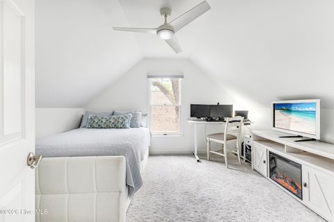 Tiny photo for 313 E Brown Street #G, Southport, NC 28461 (MLS # 100573638)