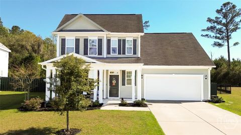 Homes For Sale - 3208 Castleoak Drive<br/> Richmond Hill, GA 31324