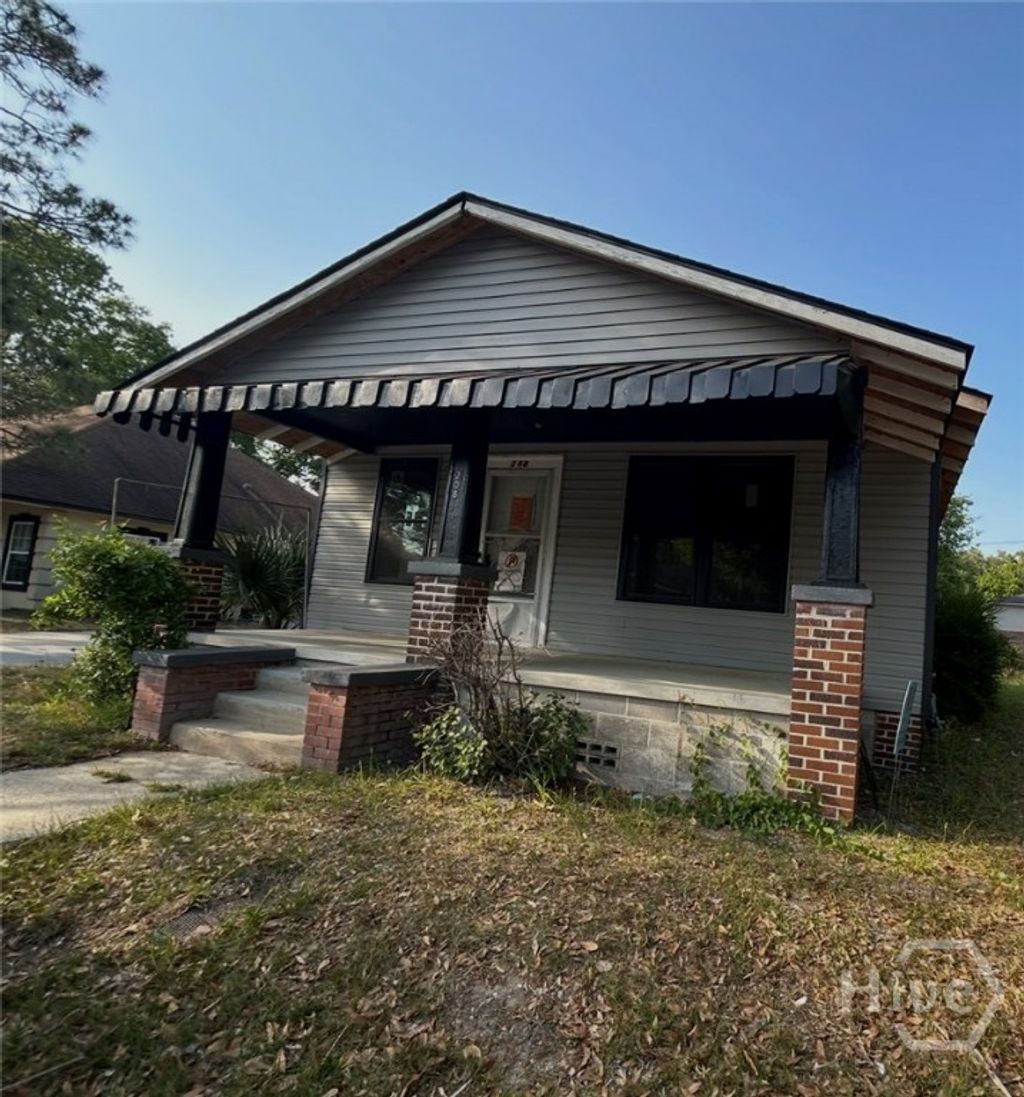 Photo of 208 W 59th Street, Savannah, GA 31405 (MLS # SA354618)