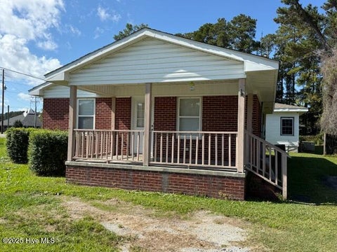 Homes For Sale - 1222 Burgaw Highway<br/> Jacksonville, NC 28540