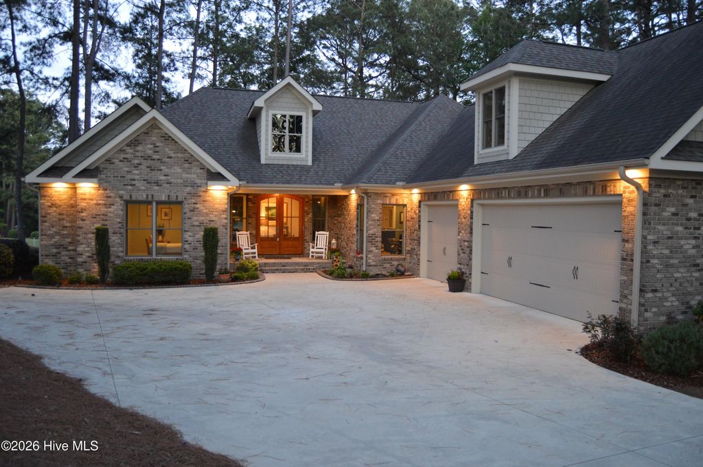 Photo of 105 Lakewood Drive, Pinehurst, NC 28374 (MLS # 100572418)