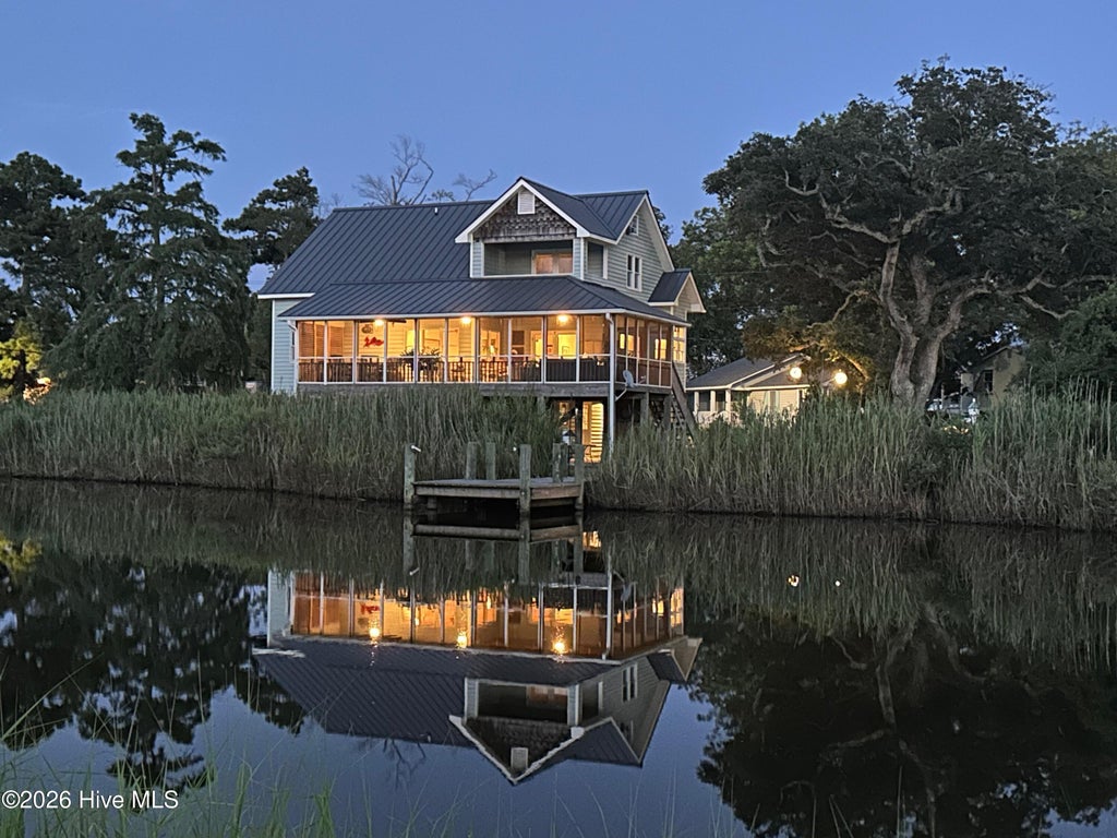 Photo of 403 Factory Street, Oriental, NC 28571 (MLS # 100606000)