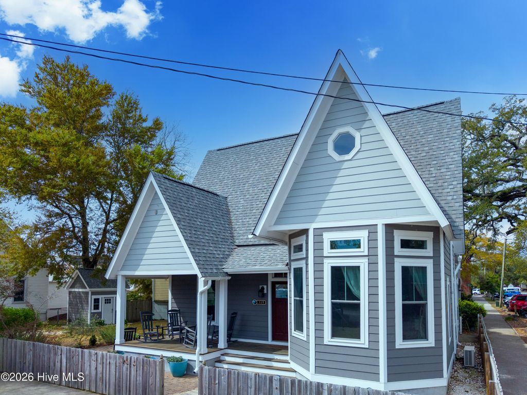 Photo of 119 N Davis Street, Southport, NC 28461 (MLS # 100567578)