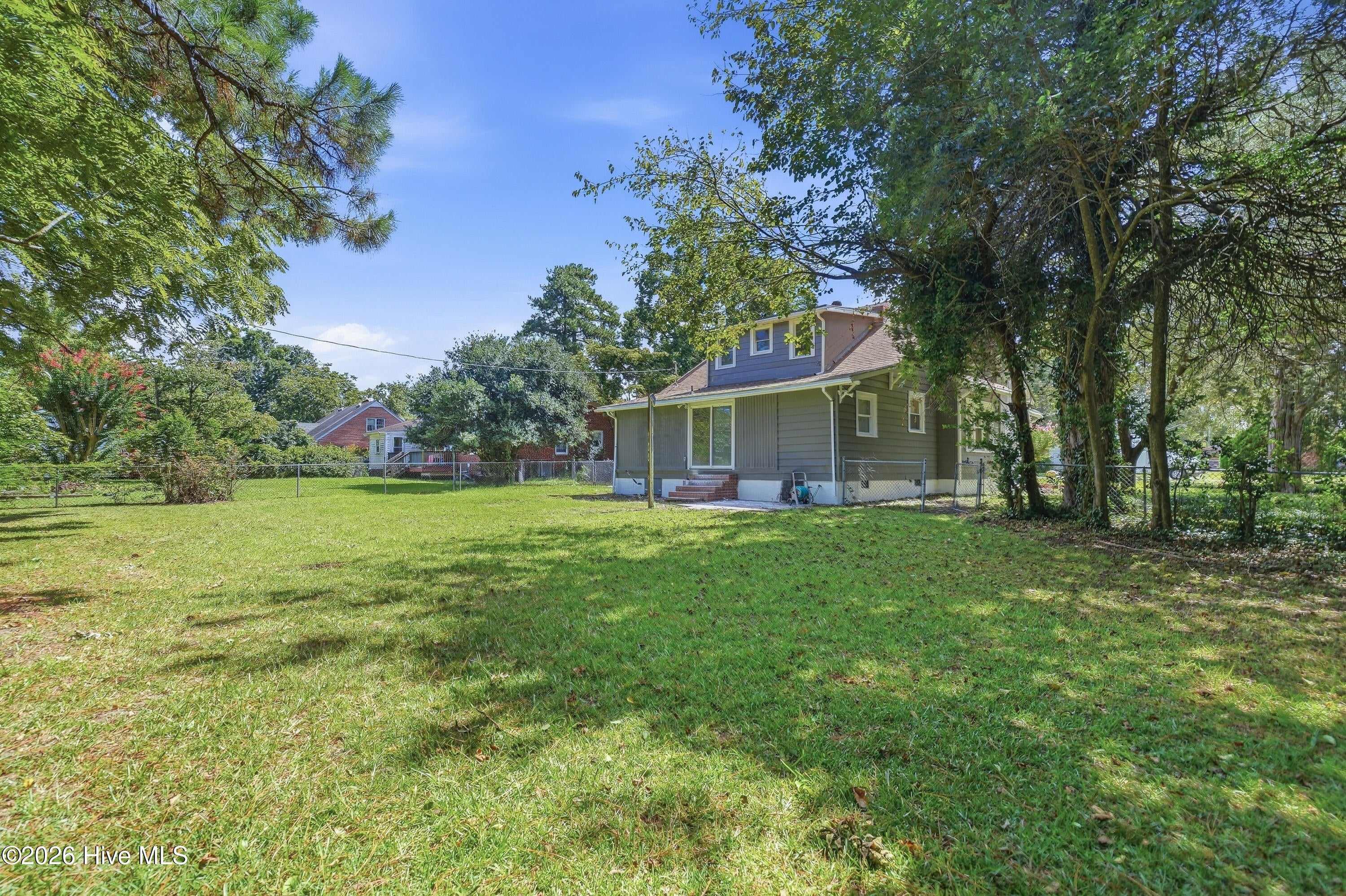 1708 Lucerne Way