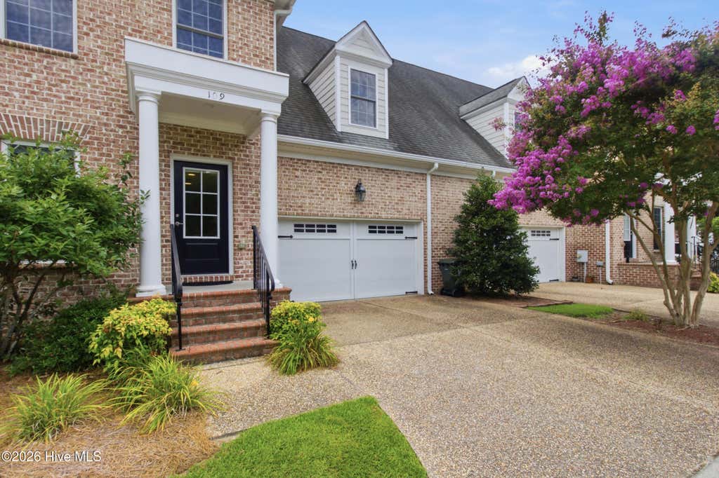 Photo of 109 Colonel Burgwyn Drive, New Bern, NC 28562 (MLS # 100587125)