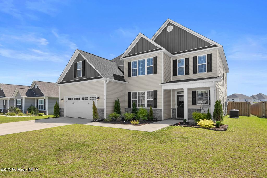 Photo of 736 Hope Dexter Drive, Jacksonville, NC 28546 (MLS # 100544954)
