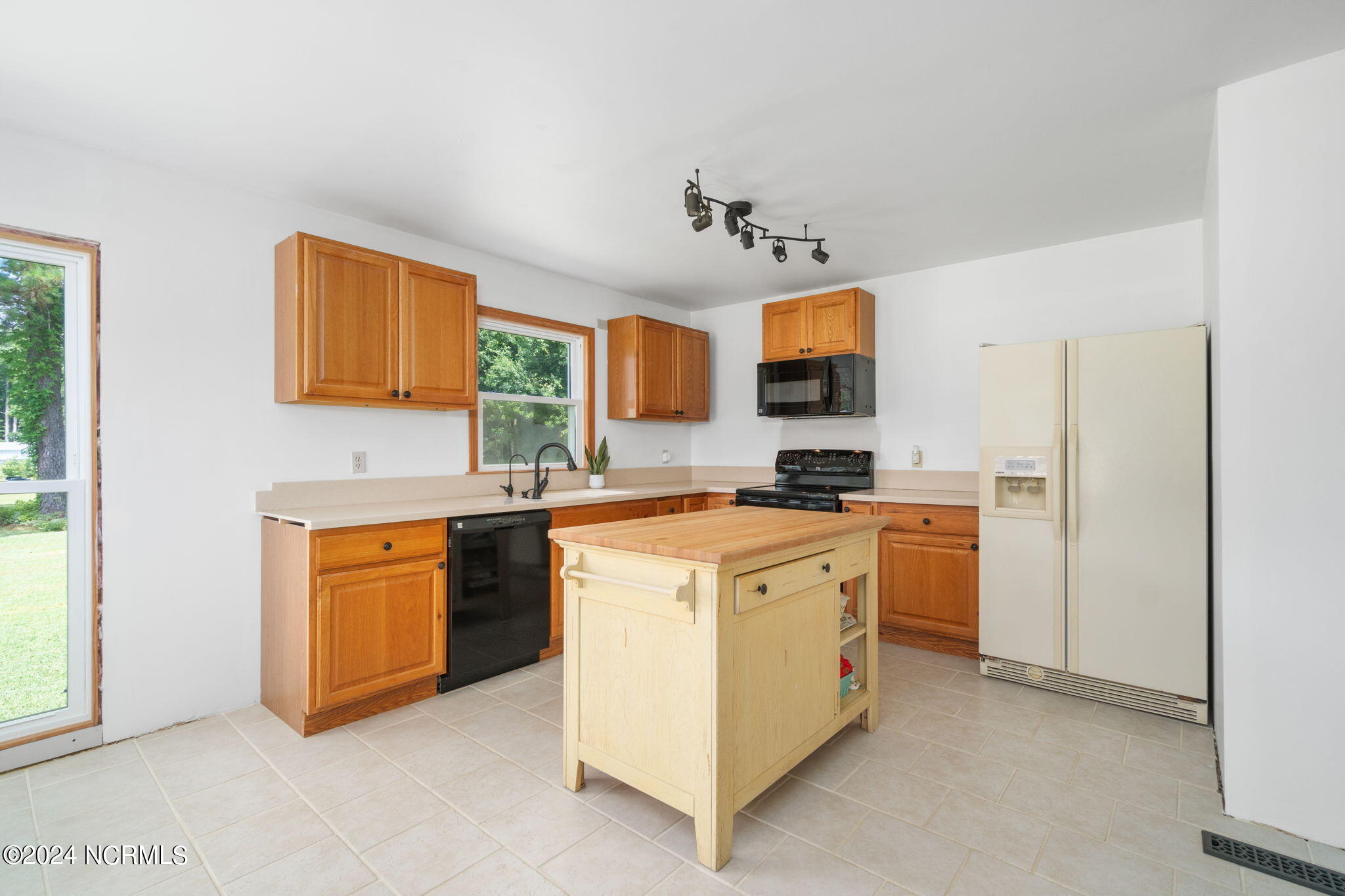 335 Country Club Lane