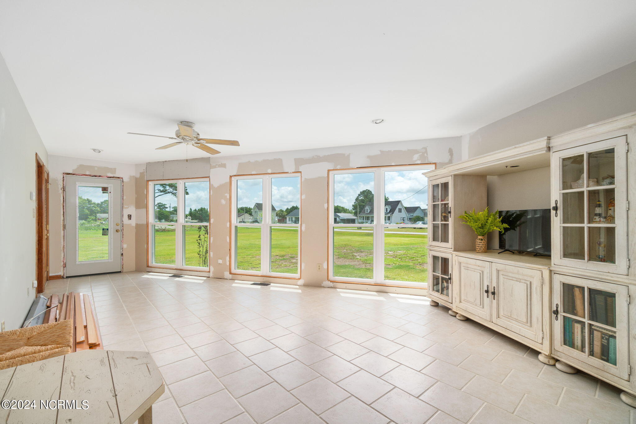 335 Country Club Lane