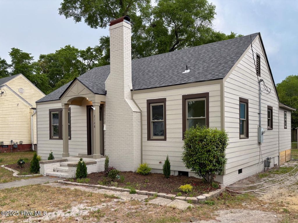 Photo of 2128 Jackson Street, Wilmington, NC 28401 (MLS # 100519512)