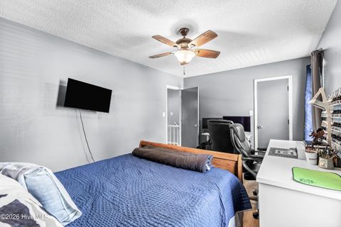 Tiny photo for 211 Bracken Place, Jacksonville, NC 28540 (MLS # 100563342)