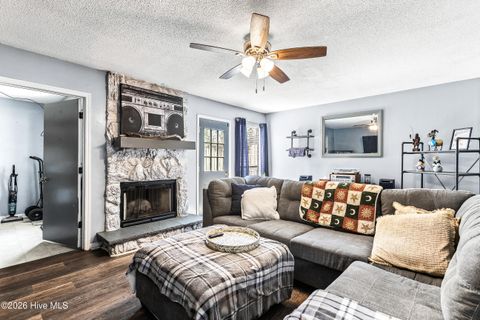 Tiny photo for 211 Bracken Place, Jacksonville, NC 28540 (MLS # 100563342)