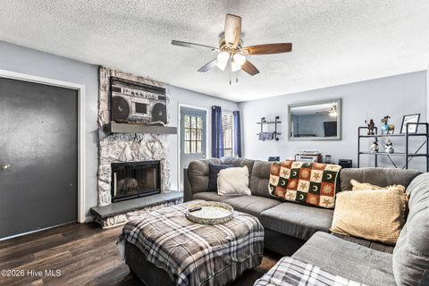 Tiny photo for 211 Bracken Place, Jacksonville, NC 28540 (MLS # 100563342)