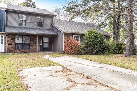 Tiny photo for 211 Bracken Place, Jacksonville, NC 28540 (MLS # 100563342)