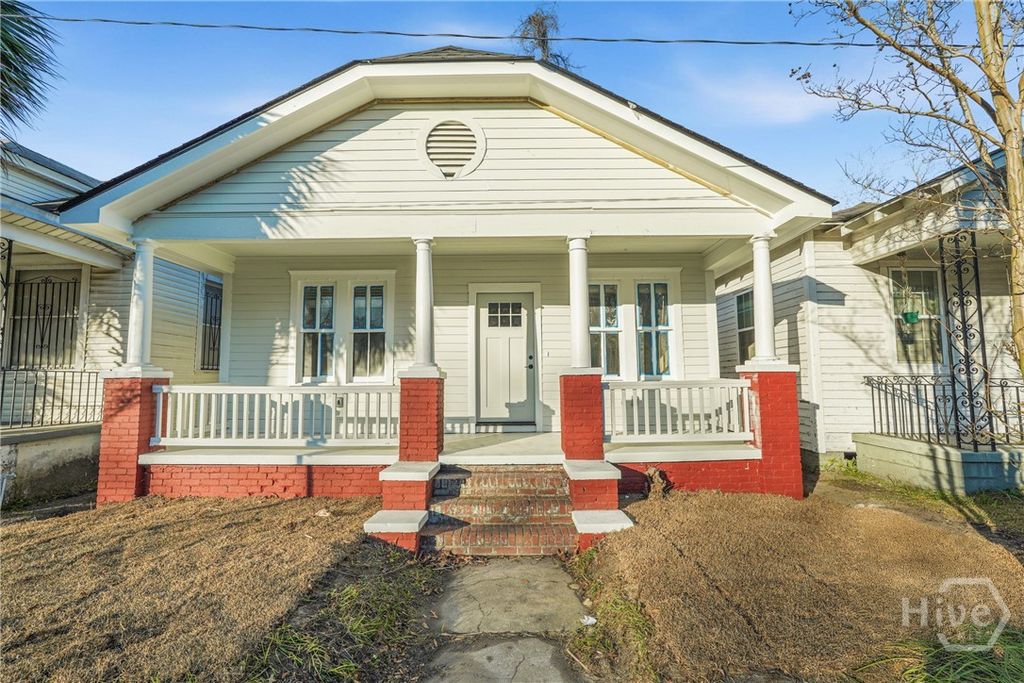 Photo of 906 W Victory Drive, Savannah, GA 31405 (MLS # SA346023)