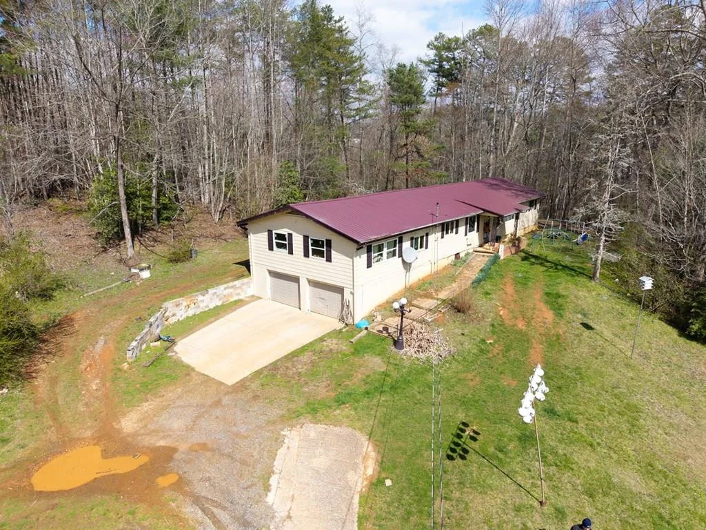 1669 Hiwassee Dam Access Road