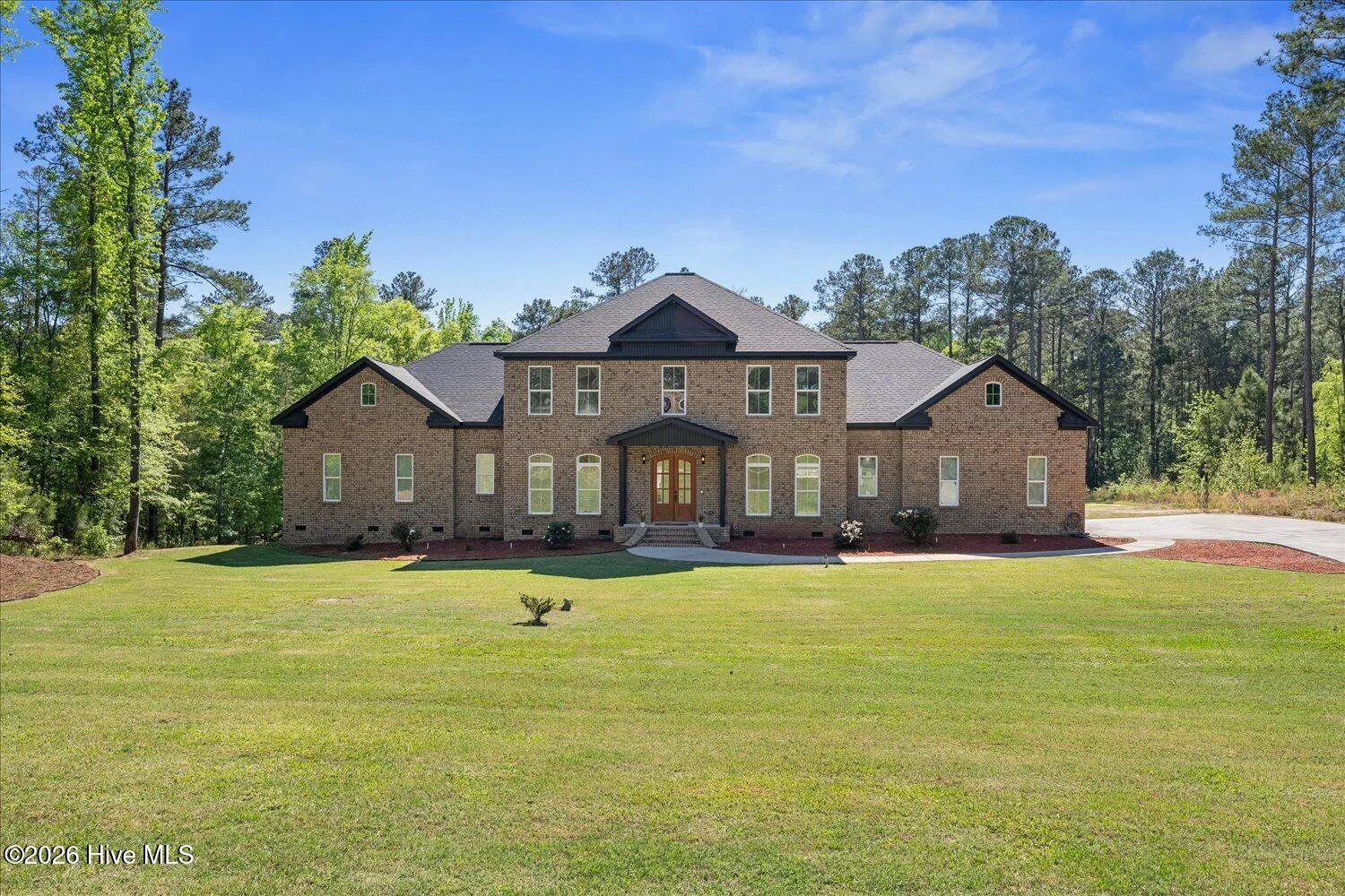 502 Schoolhouse Lane