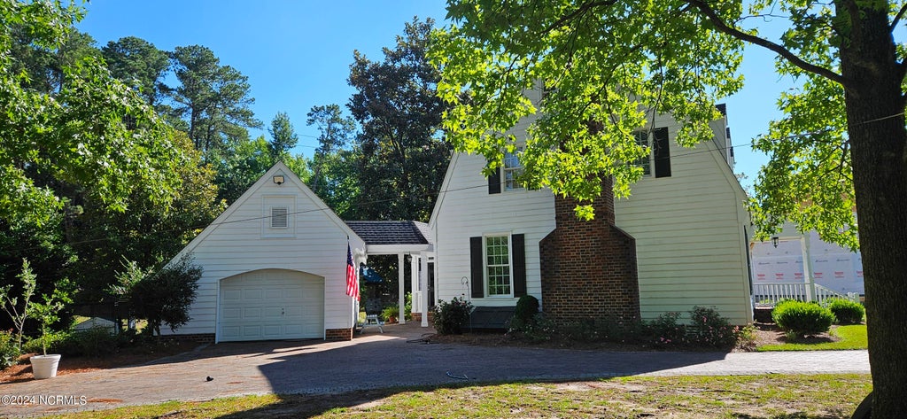 Photo of 110 Foxcroft Drive, Clinton, NC 28328 (MLS # 100595044)