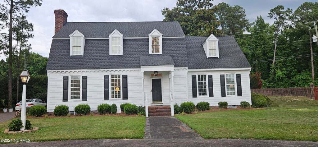 Photo of 110 Foxcroft Drive, Clinton, NC 28328 (MLS # 100595044)