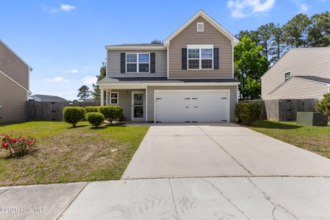 Homes For Sale - 1042 Lake Norman Lane<br/> Leland, NC 28451