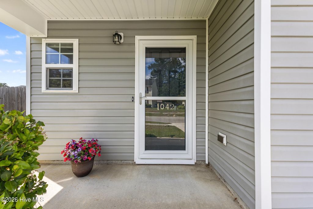 Photo of 1042 Lake Norman Lane, Leland, NC 28451 (MLS # 100571366)