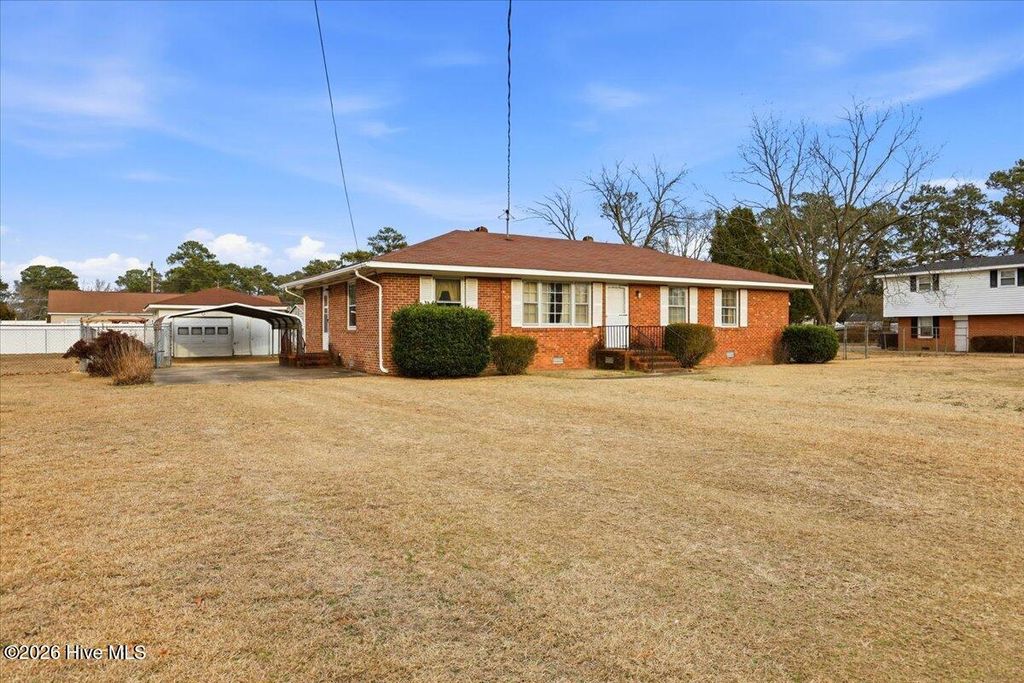 Photo of 709 Luther Drive, Goldsboro, NC 27534 (MLS # 100556281)