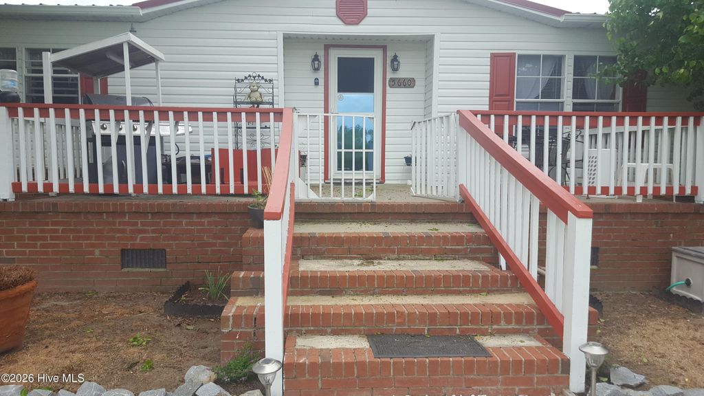 Photo of 5660 Creek Road, Grifton, NC 28530 (MLS # 100563304)