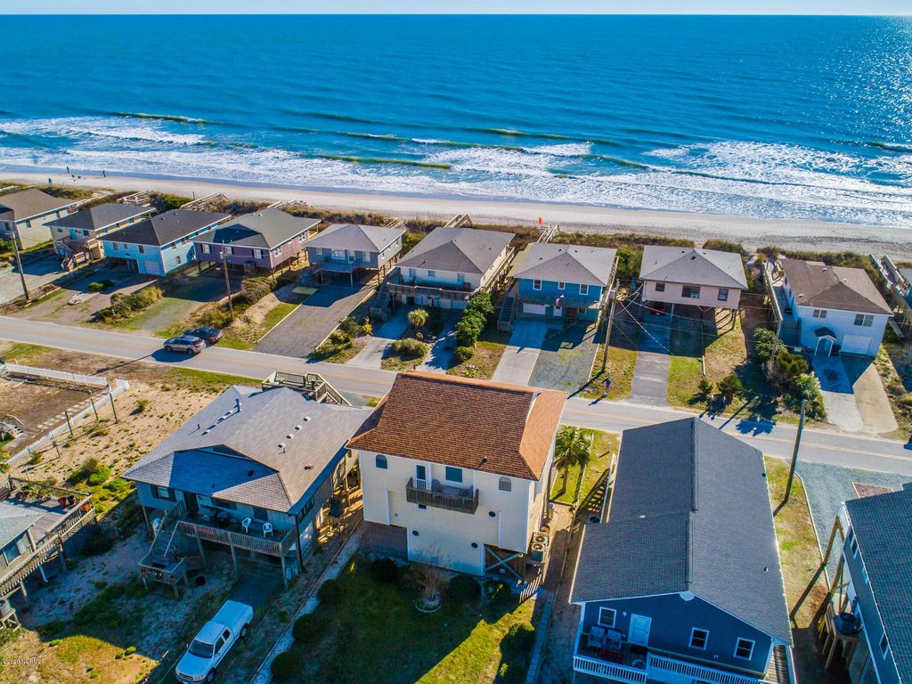 Photo of 1016 Ocean Boulevard, Topsail Beach, NC 28445 (MLS # 100572318)