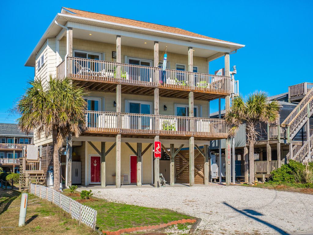 Photo of 1016 Ocean Boulevard, Topsail Beach, NC 28445 (MLS # 100572318)
