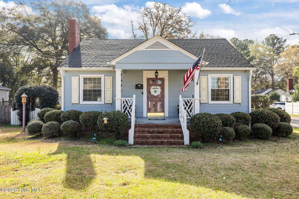 Photo of 300 N Churchill Drive, Fayetteville, NC 28303 (MLS # 100559553)