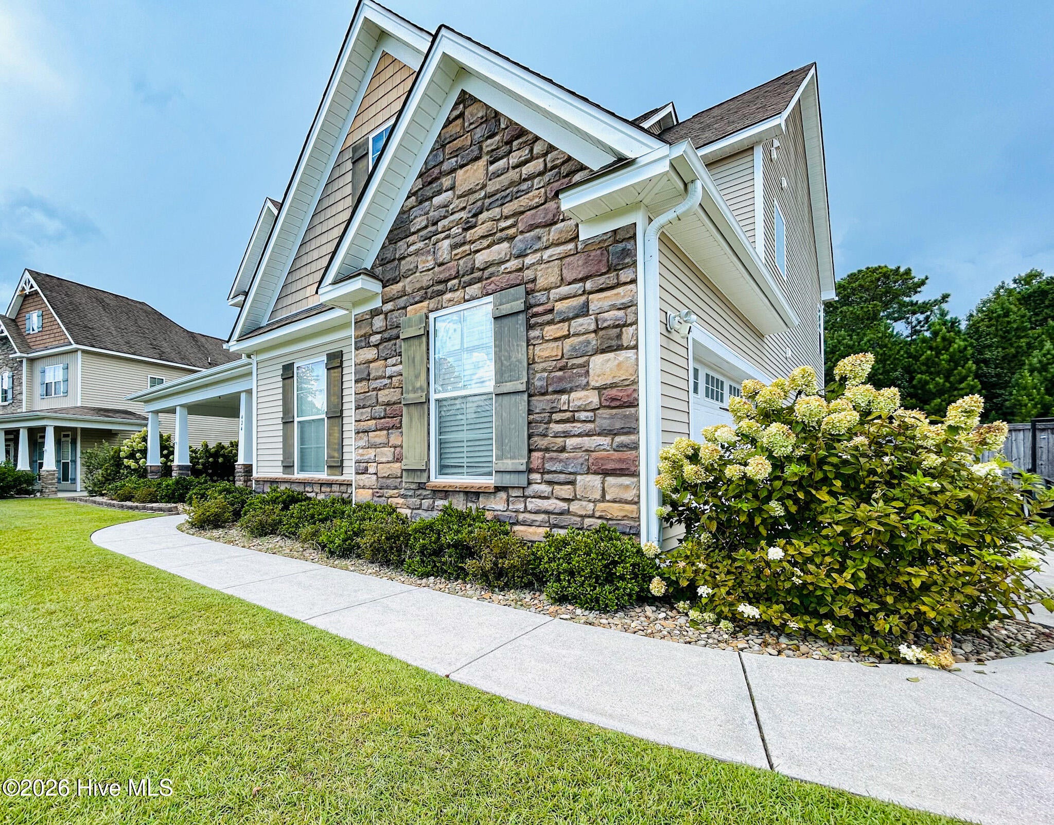 424 Wolfe Lane
