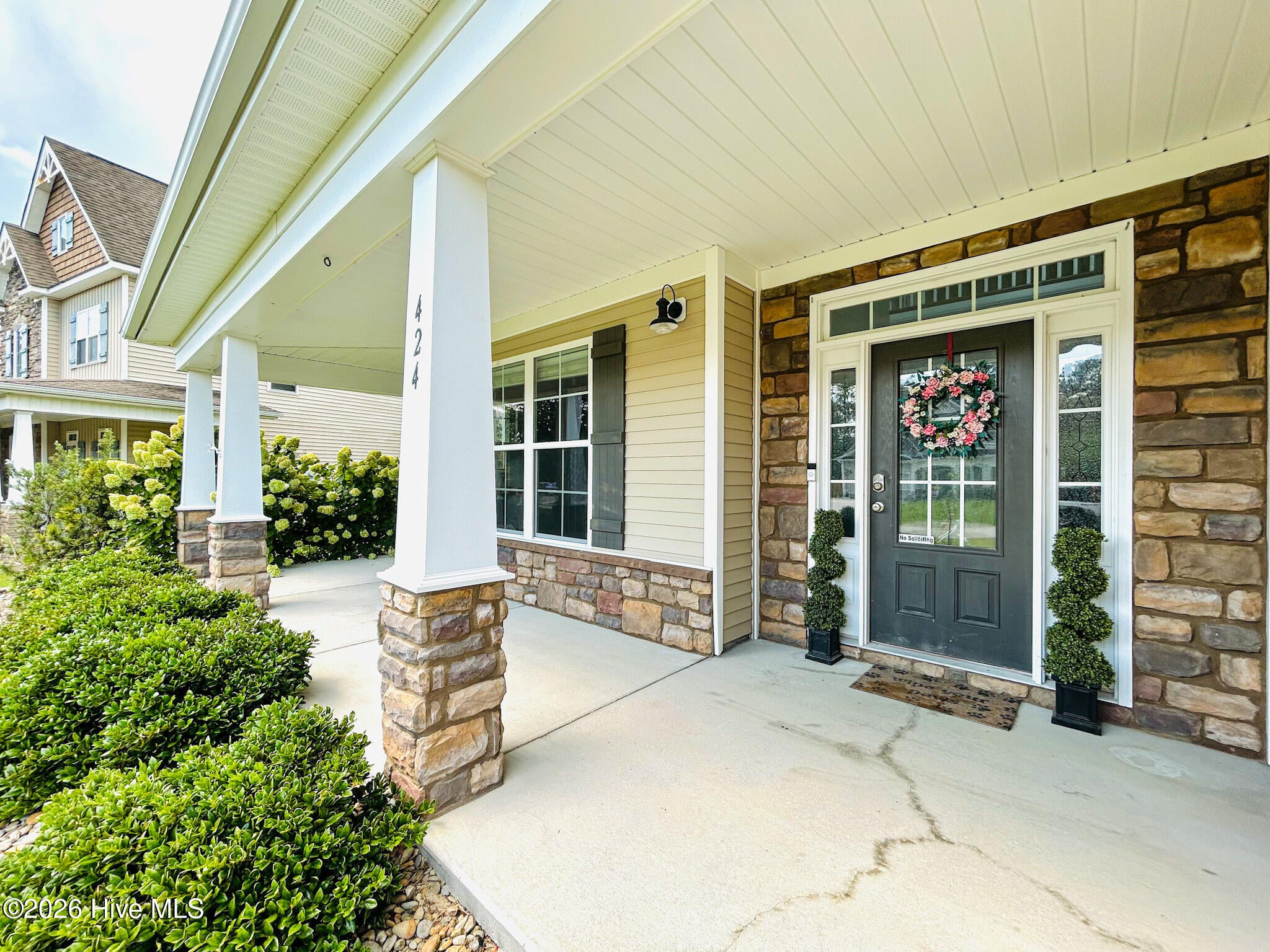 424 Wolfe Lane