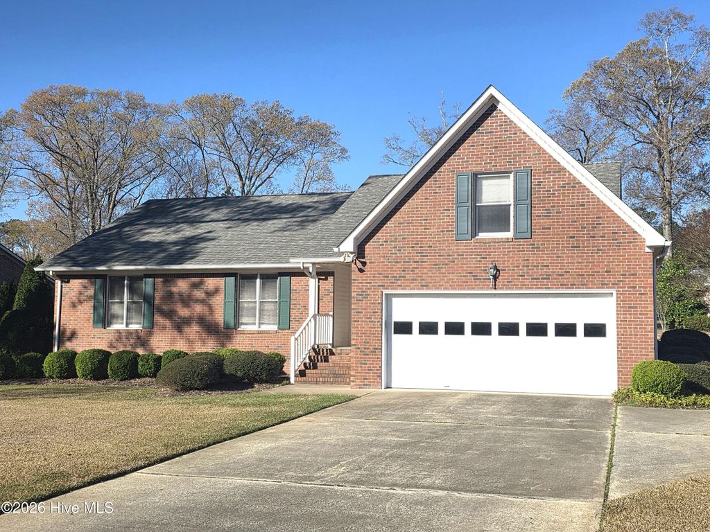 Photo of 213 Pinewood Drive, New Bern, NC 28562 (MLS # 100561224)