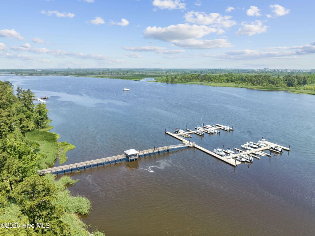 Photo of 586 Ribble Drive SE, Leland, NC 28451 (MLS # 100554363)