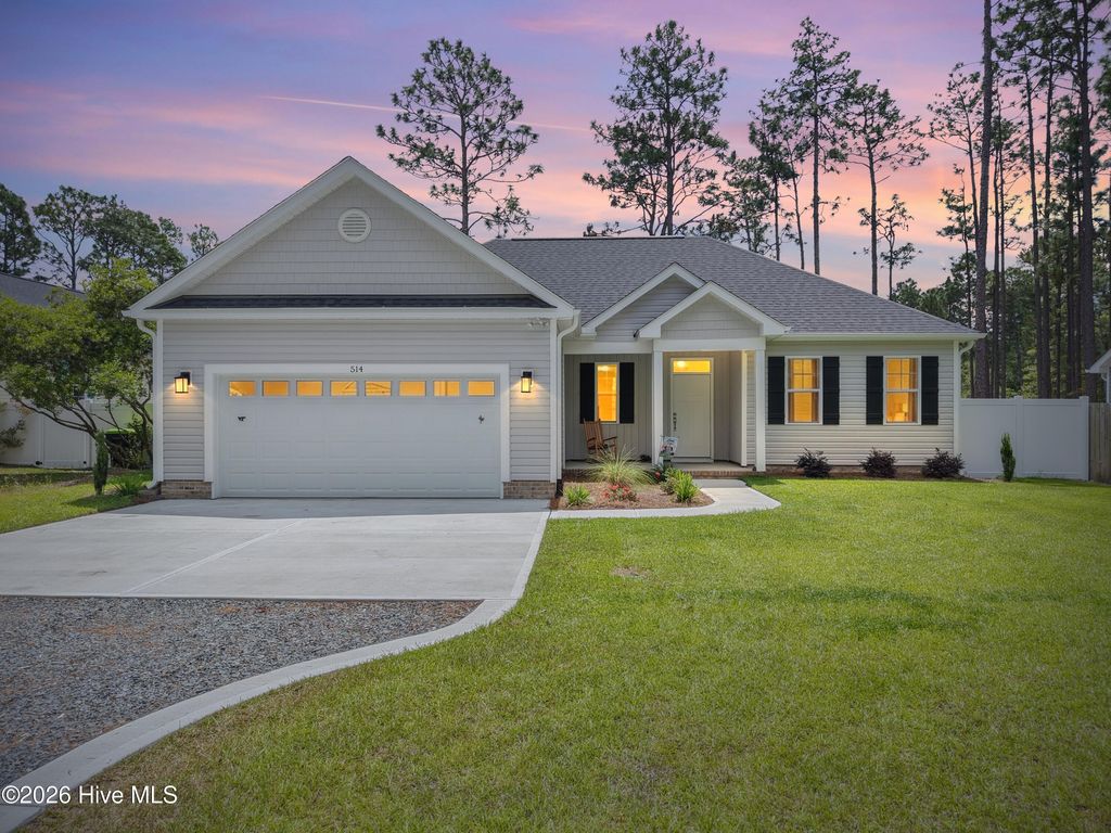 Photo of 514 Greenmoss Road, Southport, NC 28461 (MLS # 100572421)
