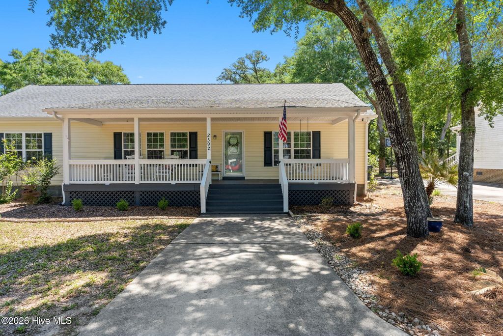 Photo of 2592 Waterscape Drive SW, Supply, NC 28462 (MLS # 100576063)