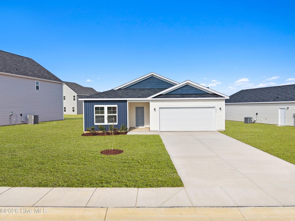 Photo of 613 S Squires Run Lane, Richlands, NC 28574 (MLS # 100534400)