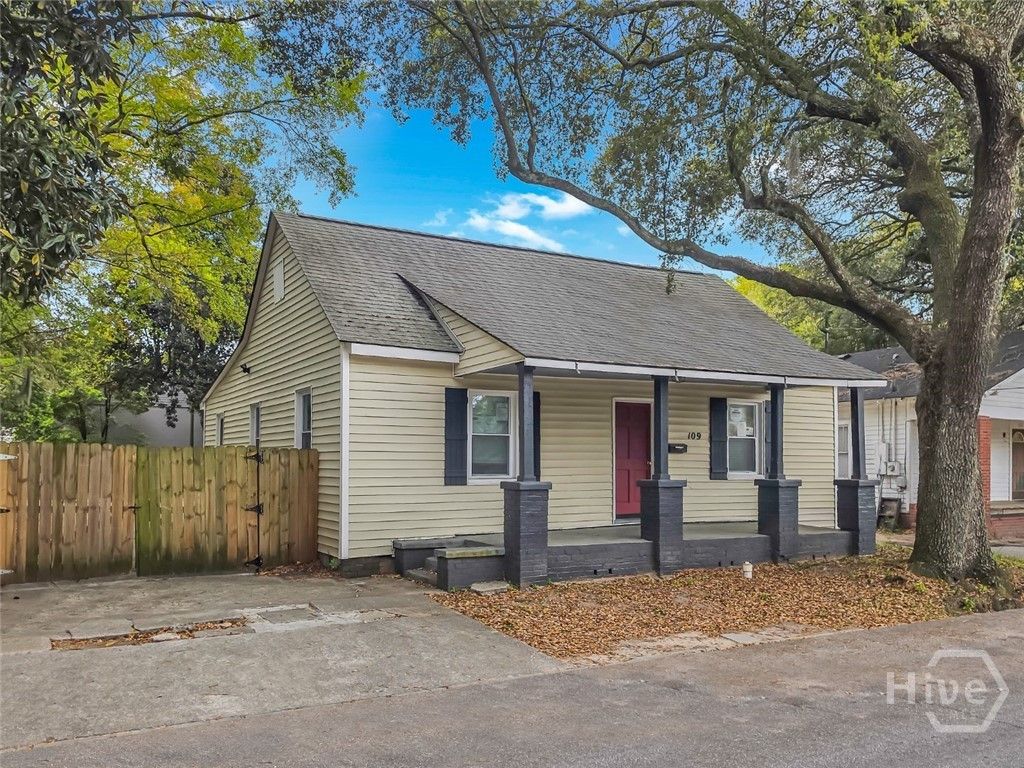 Photo of 109 W 57th Street, Savannah, GA 31405 (MLS # SA353778)