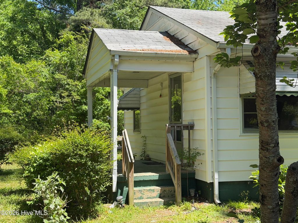 Photo of 2340 Meadowbrook Road, Rocky Mount, NC 27801 (MLS # 100571741)