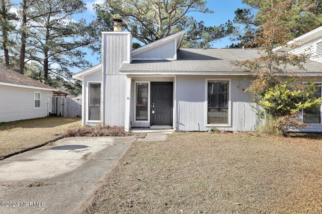 Photo of 113 Village Circle, Jacksonville, NC 28546 (MLS # 100565650)