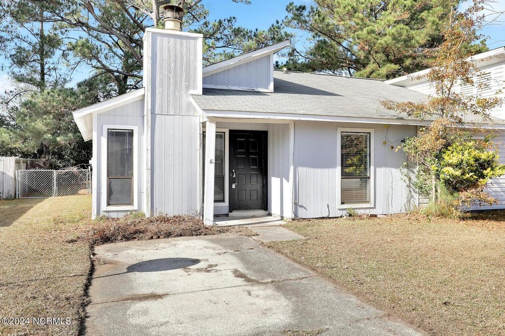 Photo of 113 Village Circle, Jacksonville, NC 28546 (MLS # 100565650)