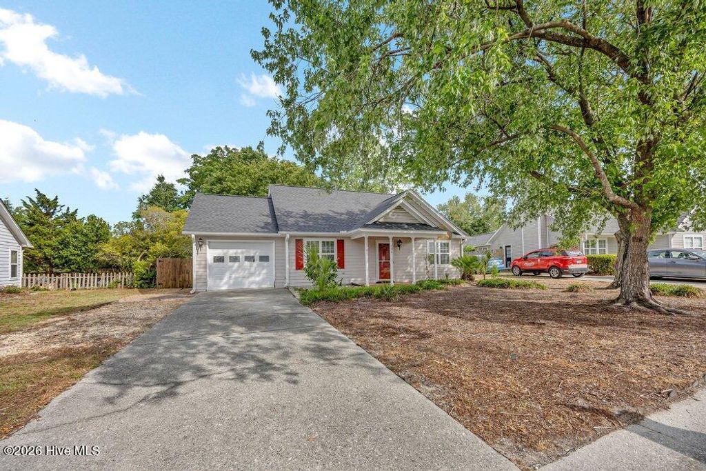 Photo of 1304 Welborn Road, Wilmington, NC 28409 (MLS # 100570351)