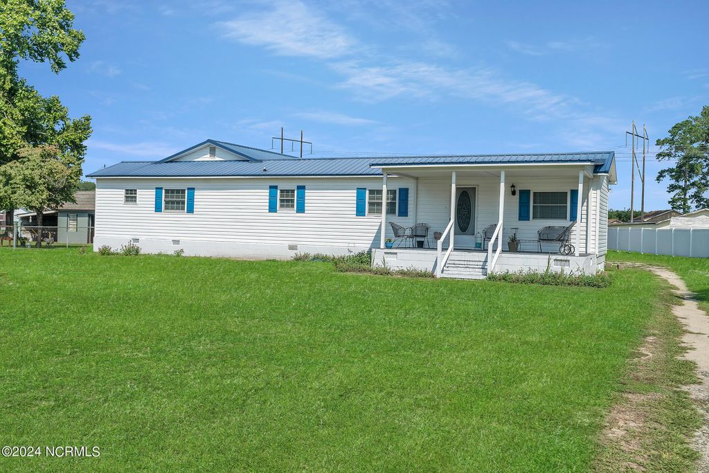 Photo of 23161 Crandall Street, Laurinburg, NC 28352 (MLS # 100497353)