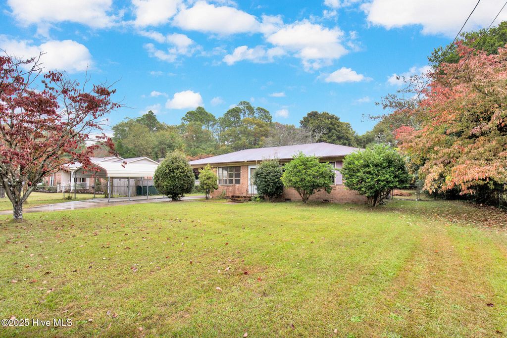 Photo of 1005 Arberdale Drive, Fayetteville, NC 28304 (MLS # 100539284)