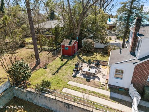 Tiny photo for 115 N Academy Street, Washington, NC 27889 (MLS # 100561142)