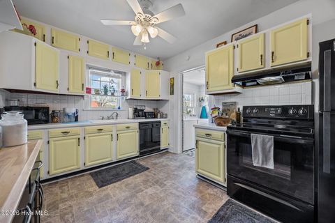 Tiny photo for 115 N Academy Street, Washington, NC 27889 (MLS # 100561142)