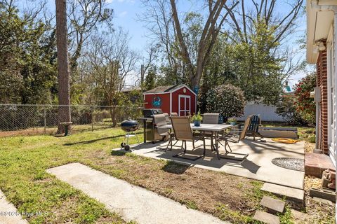 Tiny photo for 115 N Academy Street, Washington, NC 27889 (MLS # 100561142)