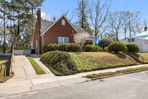 Tiny photo for 115 N Academy Street, Washington, NC 27889 (MLS # 100561142)