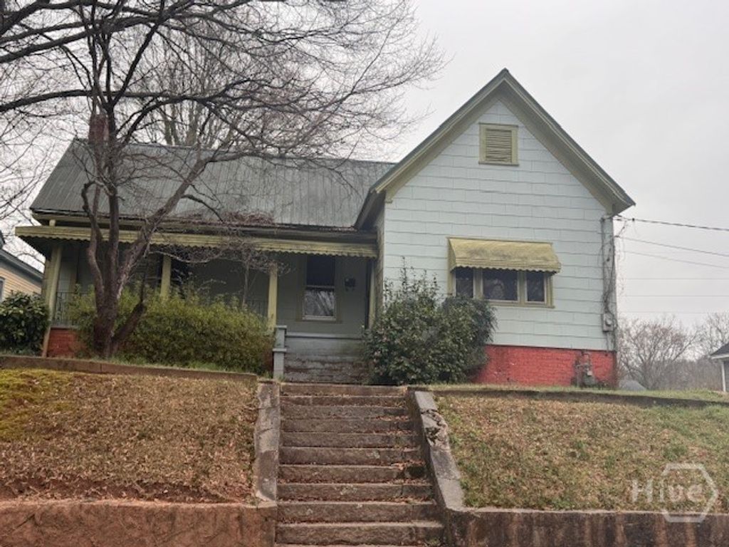 Photo of 147 S Poplar Street, Athens, GA 30601 (MLS # CL350651)